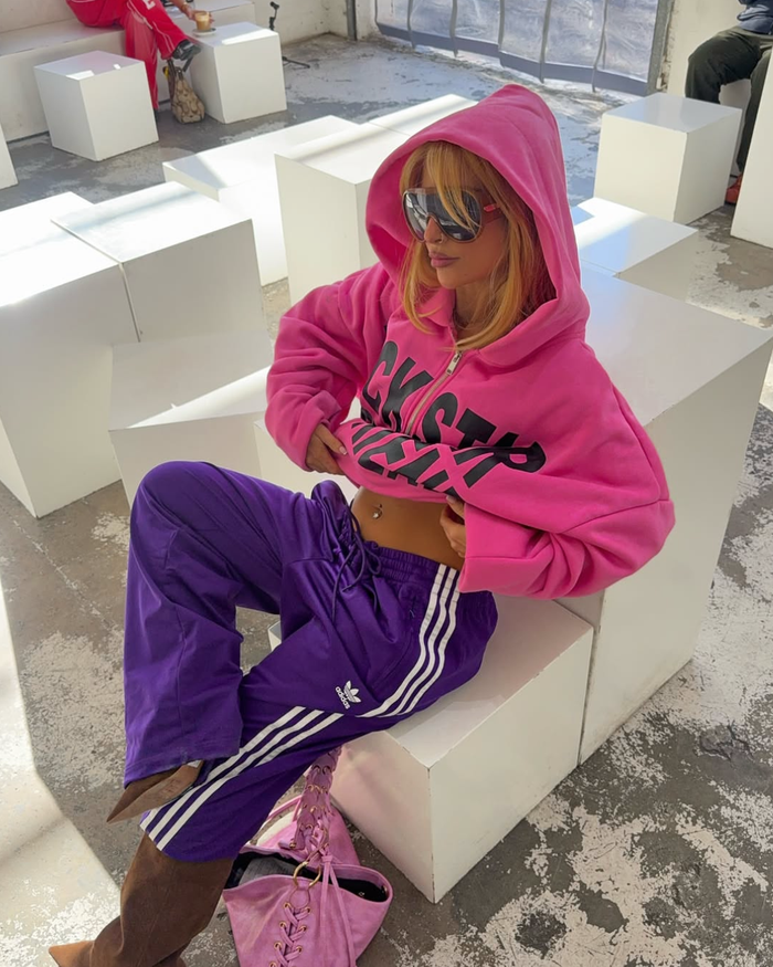 Influencer photo 17